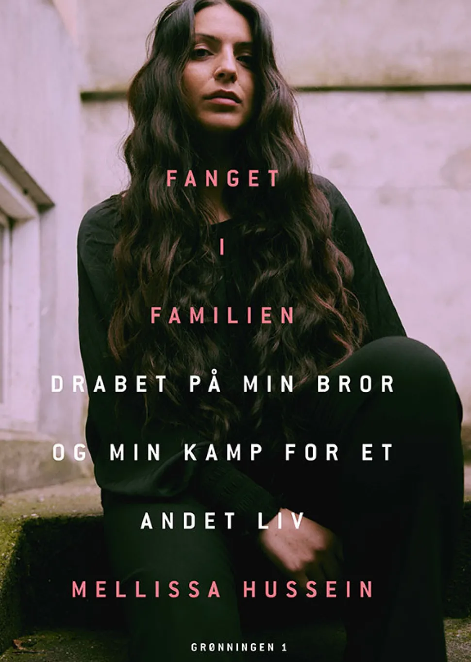 Fanget i familien: Drabet på min bror og min kamp for et andet liv (Bog, Indbundet, Dansk) af Mellissa Hussein