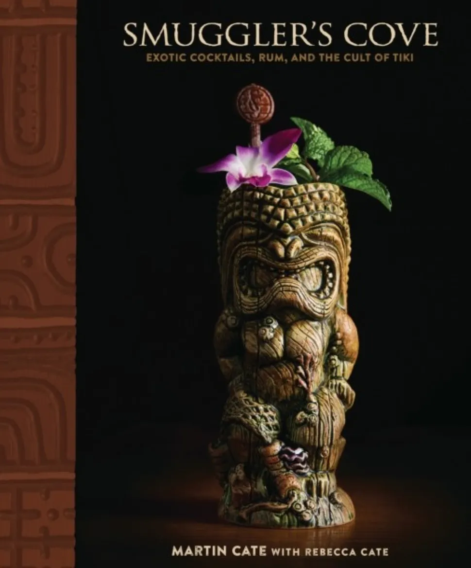 Smuggler's Cove: Exotic Cocktails, Rum, and the Cult of Tiki (Bog, Hardback, Engelsk) af Martin Cate