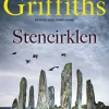 Stencirklen: En Ruth Galloway-krimi – bind 11 (Bog, Hæftet, Dansk) af Elly Griffiths