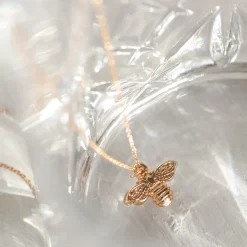 Timi of Sweden: Bee Happy Necklace (Smykke, Necklace)