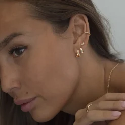 Timi of Sweden: Delicate Hoop with crystal (Smykke, Earrings)