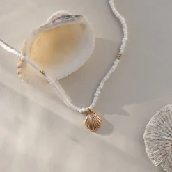 Timi of Sweden: Ellie - Mermaid Shell White Beads Necklace (Smykke, Necklace)